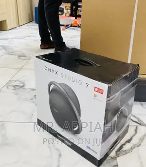 Authentic Onyx 7 Bluetooth Rechargeable Speaker.