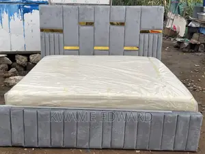 King Size Bed With Mattress