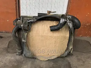 Nissan Hardbody 1998-2000 Radiator