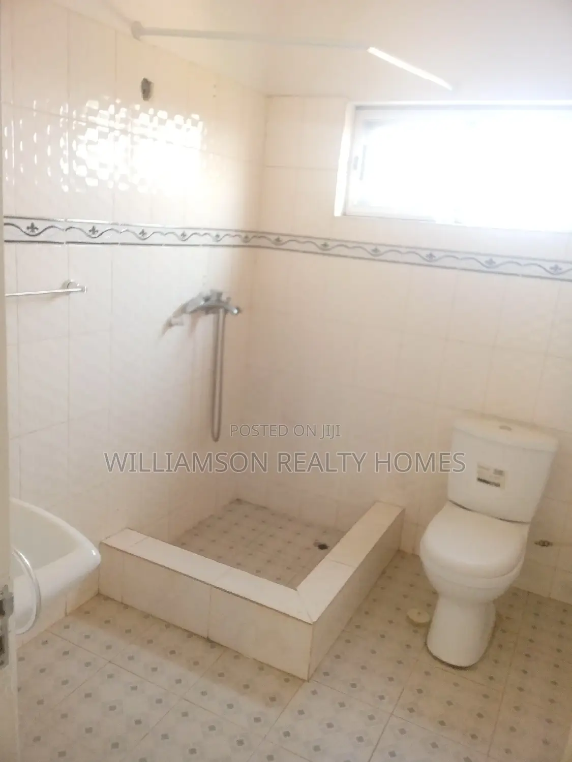 4bdrm House in Hfc Estate, Spintex for rent