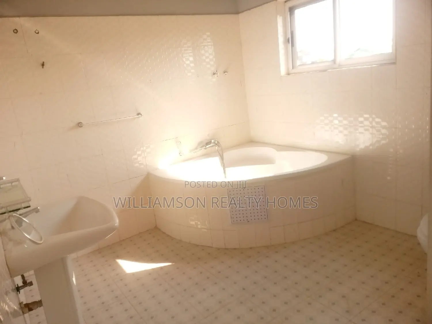 4bdrm House in Hfc Estate, Spintex for rent