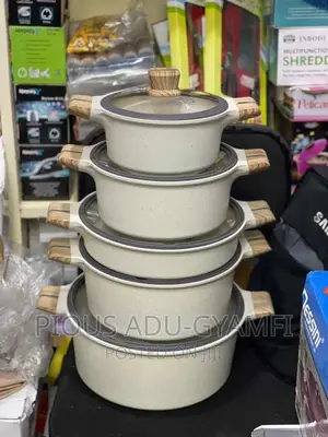10 Pieces Luxurious Cookware Set