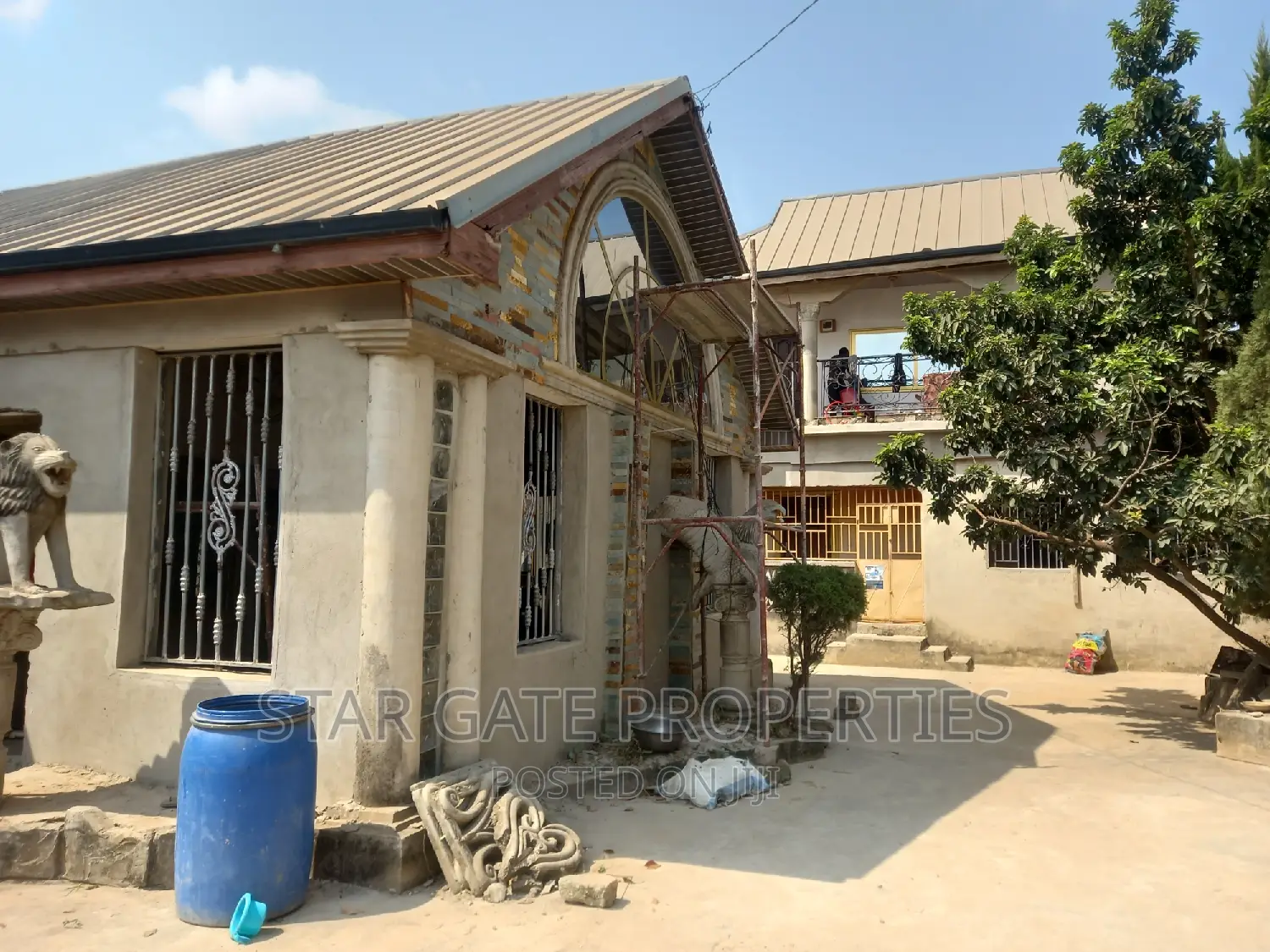 8bdrm House in Star Gate Properties, Kumasi Metropolitan for sale
