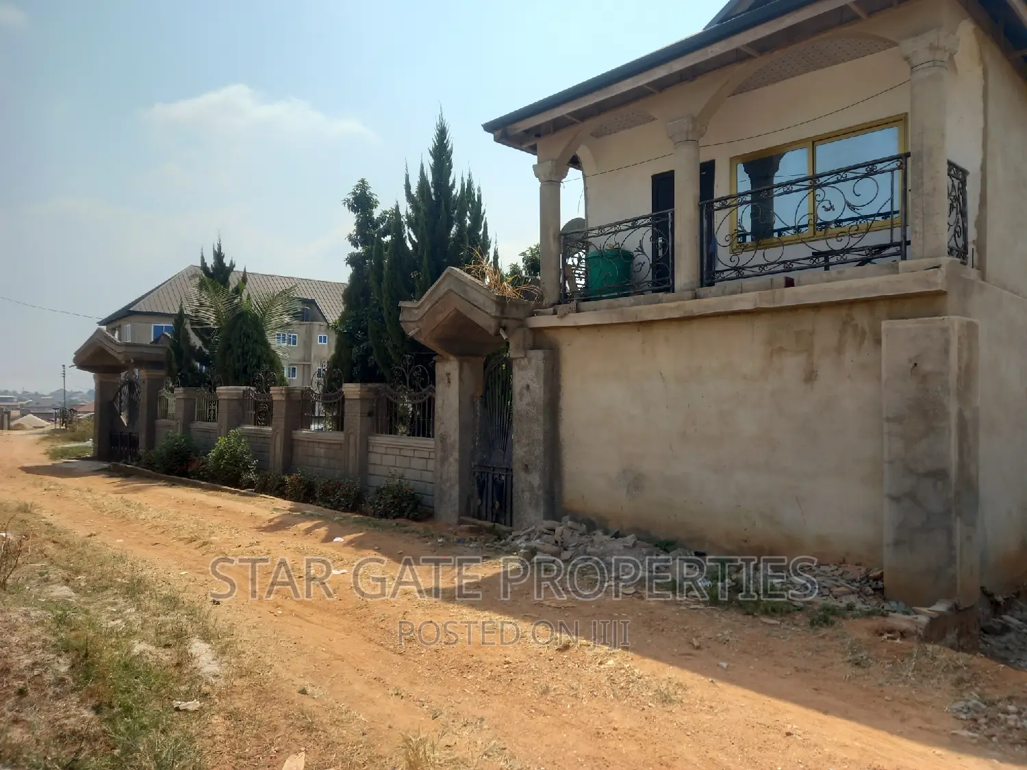 8bdrm House in Star Gate Properties, Kumasi Metropolitan for sale