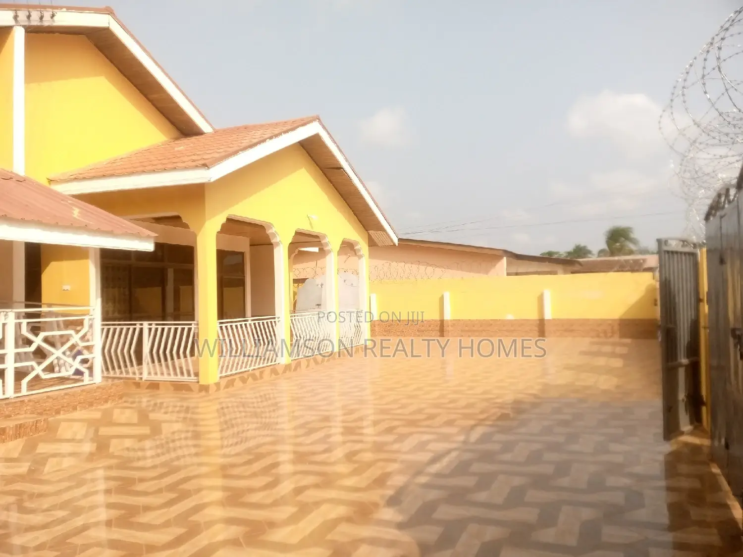 4bdrm House in Frimpomaa Estate, Spintex for rent