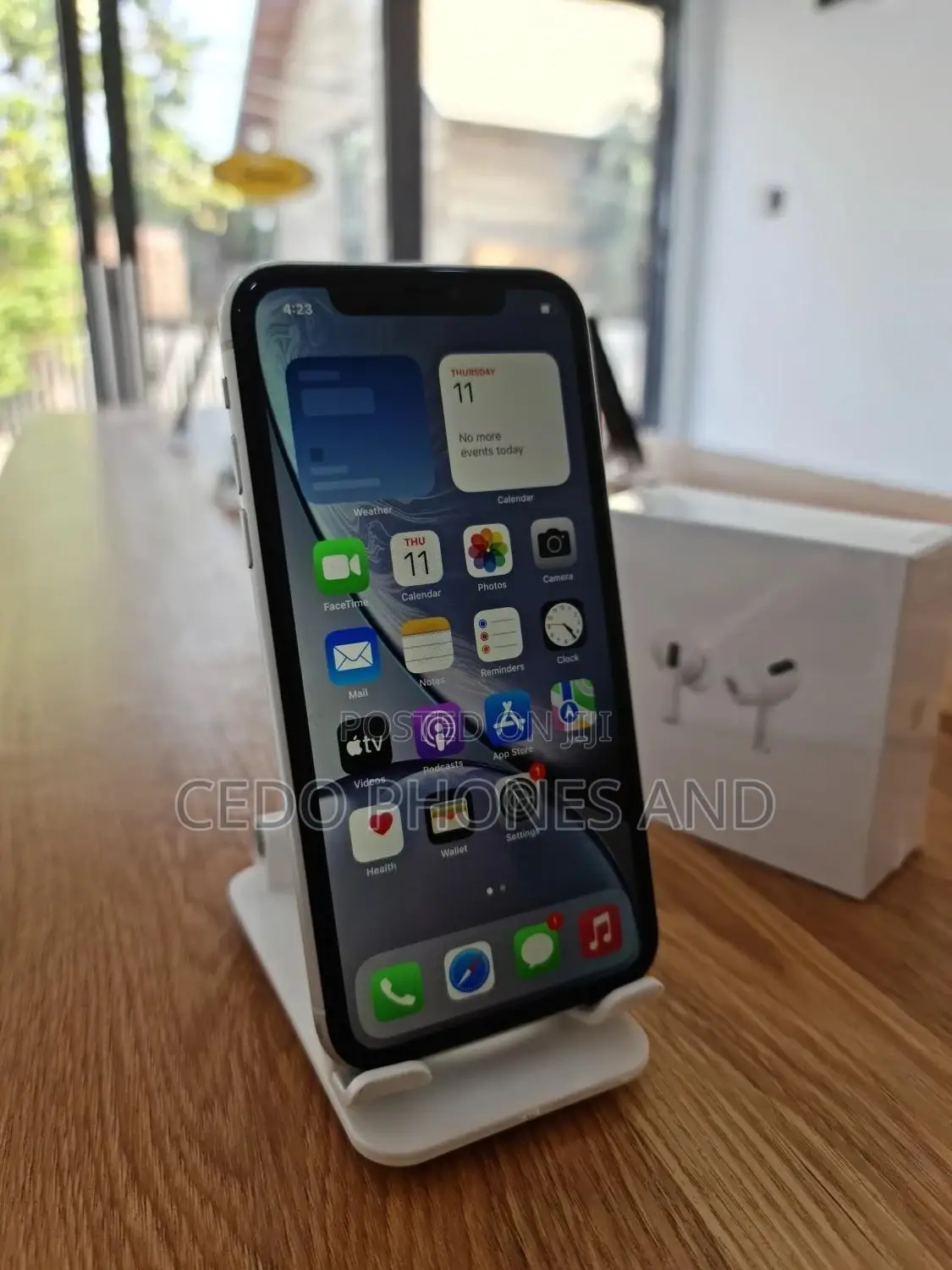 Apple iPhone XR 128 GB White
