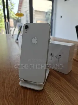 Apple iPhone XR 128 GB White
