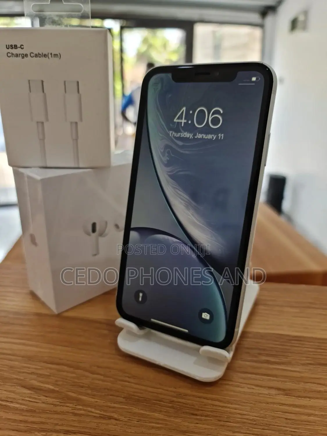 Apple iPhone XR 128 GB White