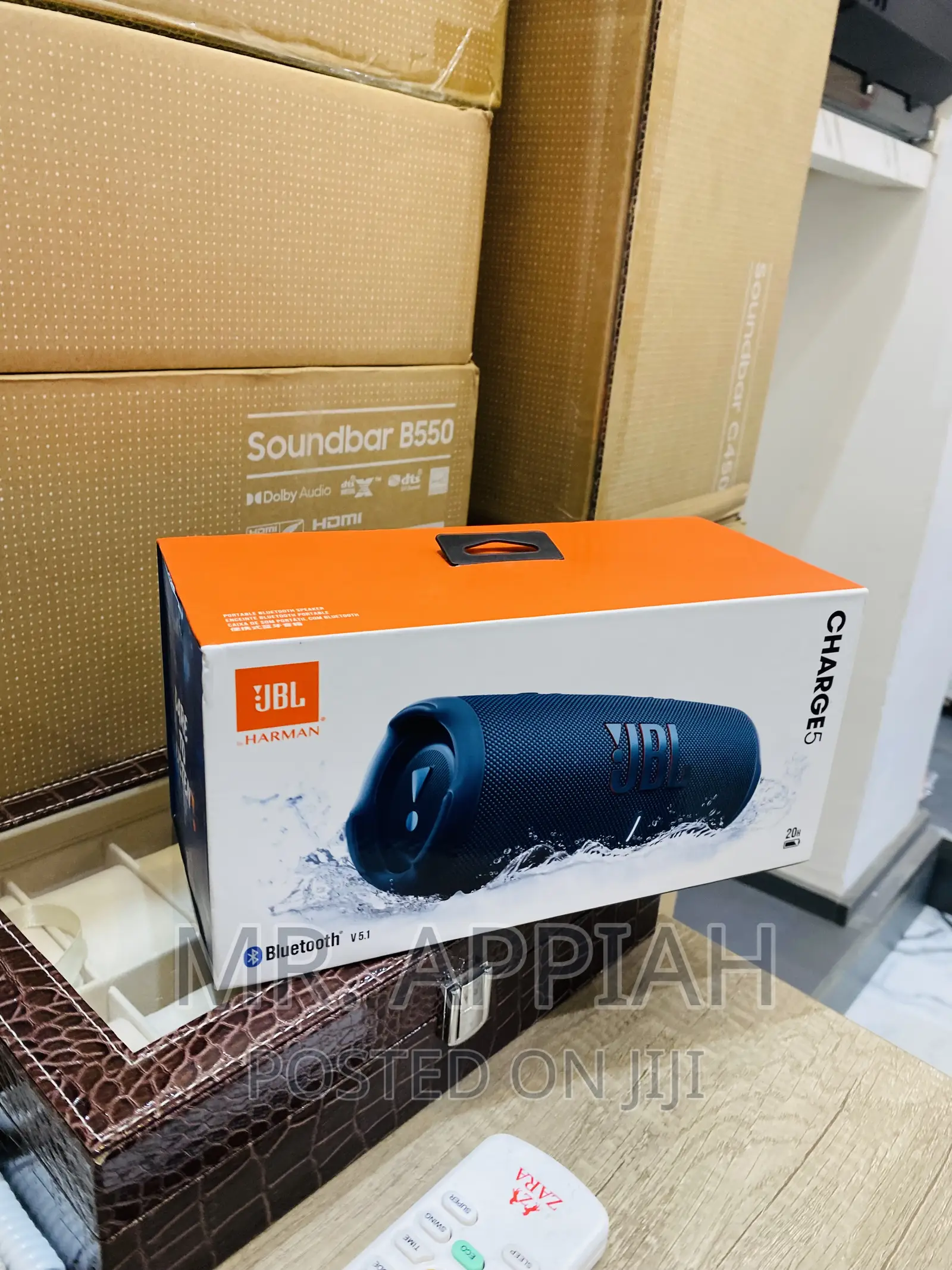 Lovely JBL Charge 5 Portable Bluetooth Speaker(Blue).