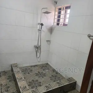 4bdrm House in Unique Key Agency, Lapaz for rent