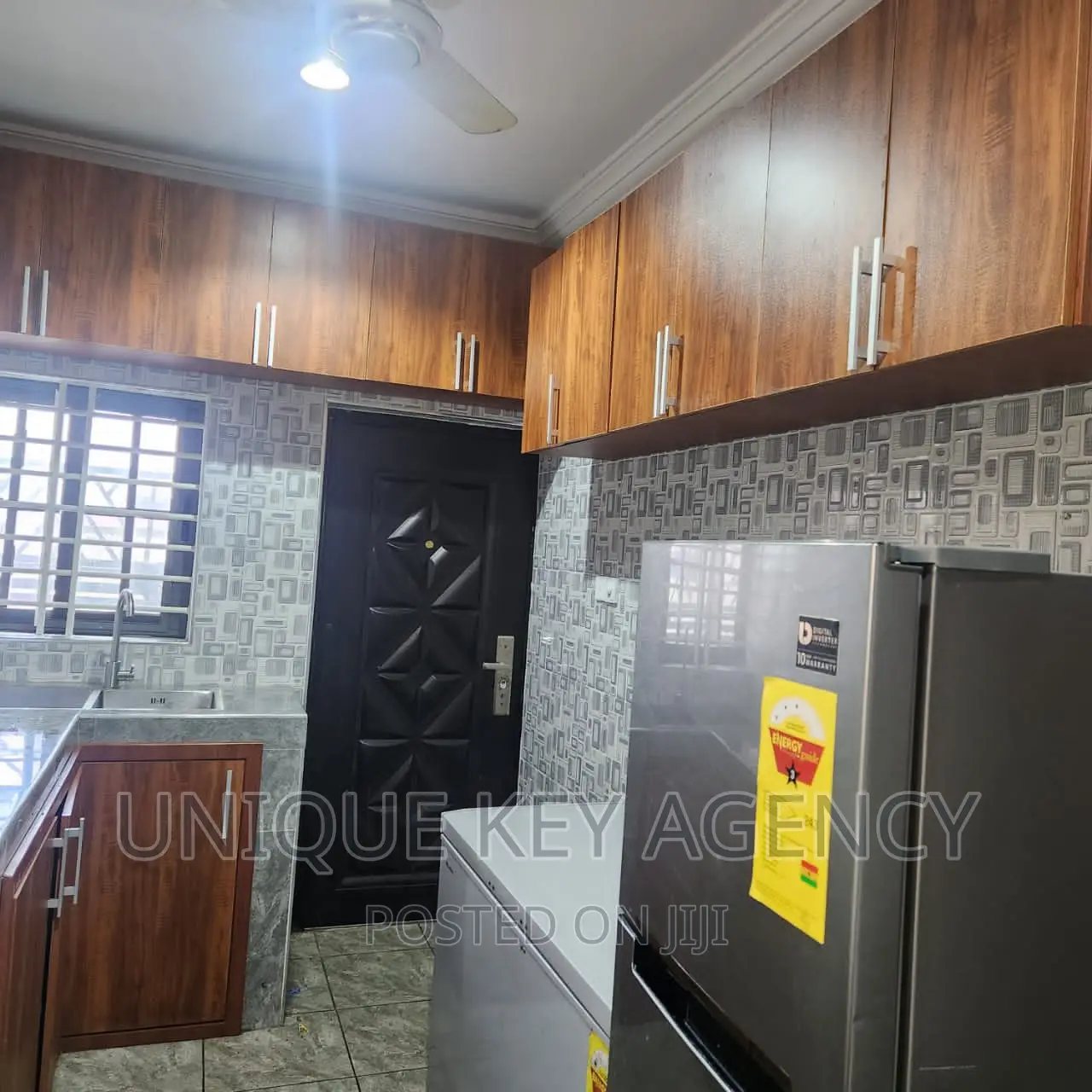4bdrm House in Unique Key Agency, Lapaz for rent