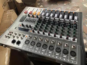 Yamaha Mx800 8channel Mixer