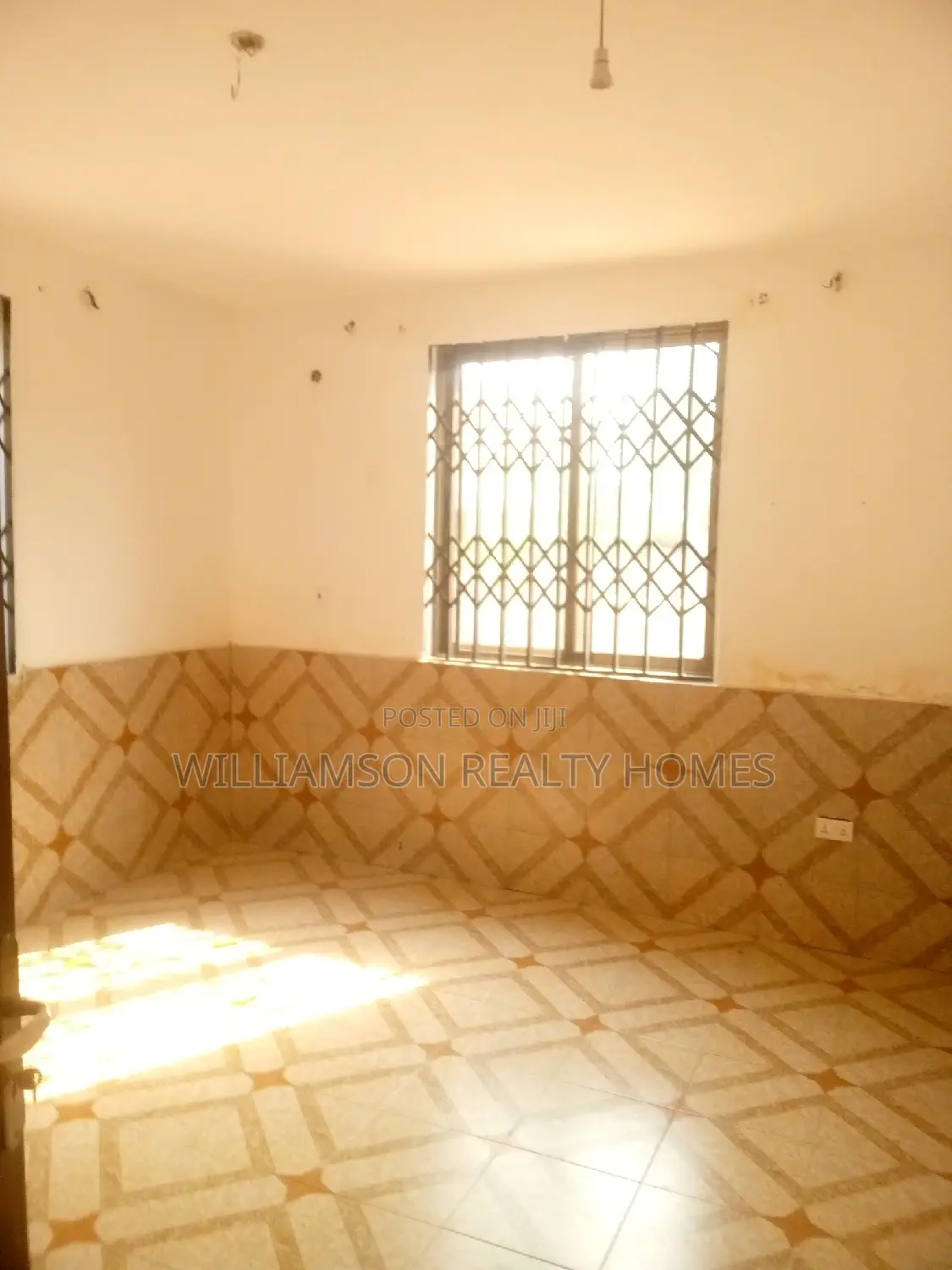 2bdrm Apartment in Community 18, Spintex for rent