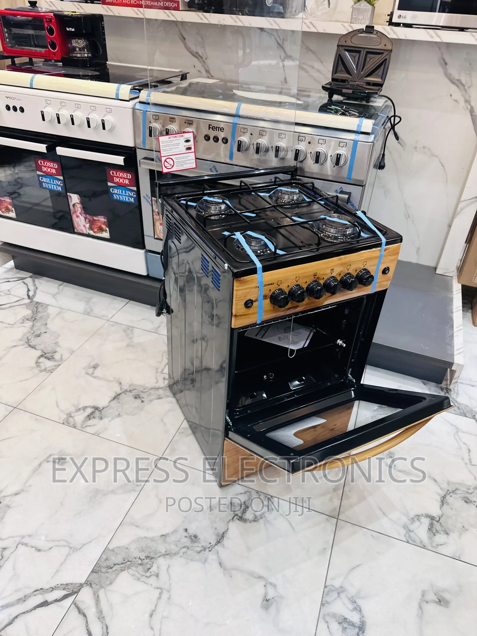 Sleek and Authentic Gas Cooker Oven Grill 4burner Wooden