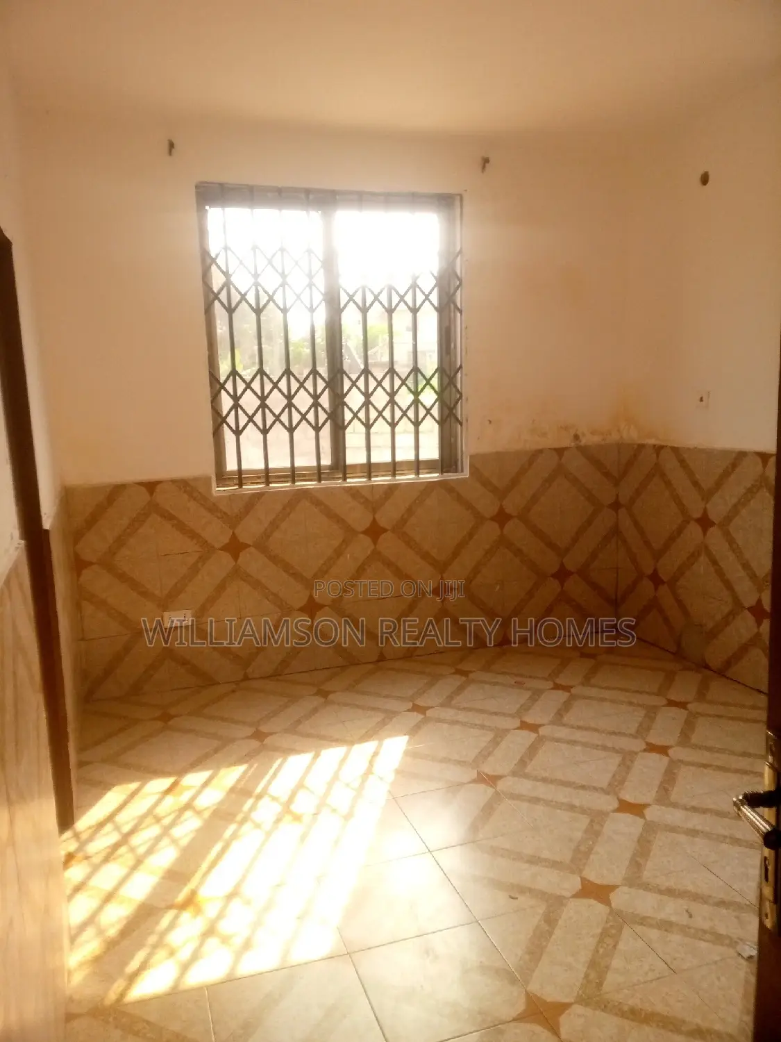 2bdrm Apartment in Community 18, Spintex for rent