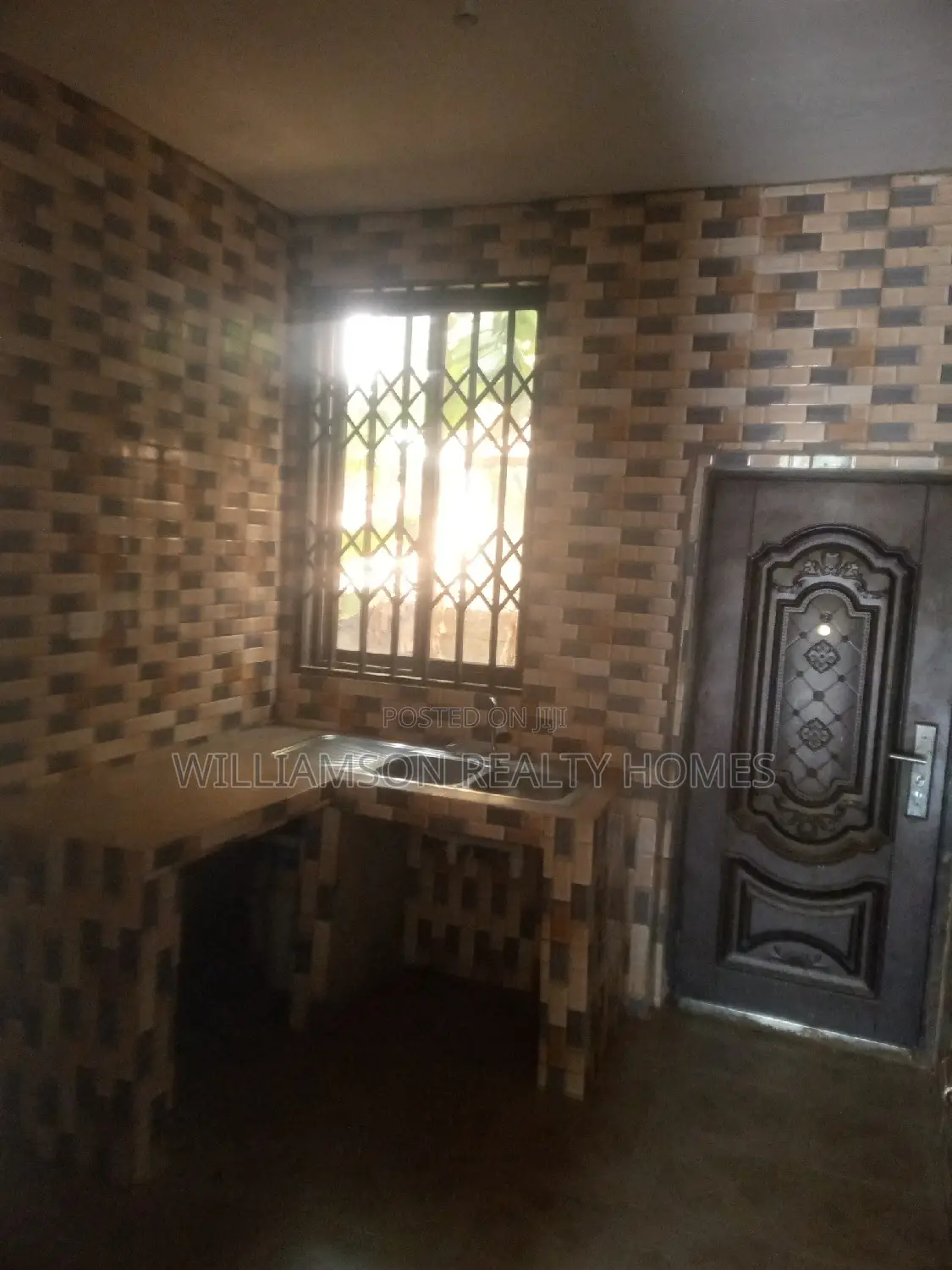 2bdrm Apartment in Community 18, Spintex for rent