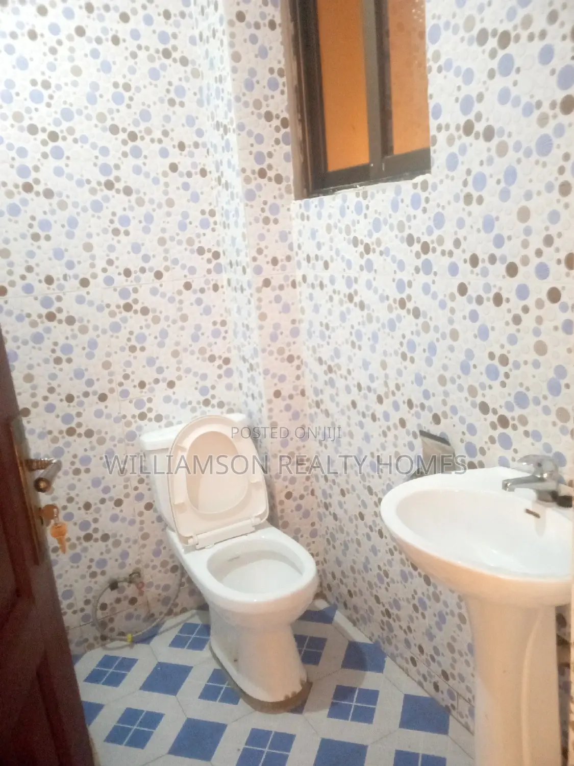 2bdrm Apartment in Community 18, Spintex for rent