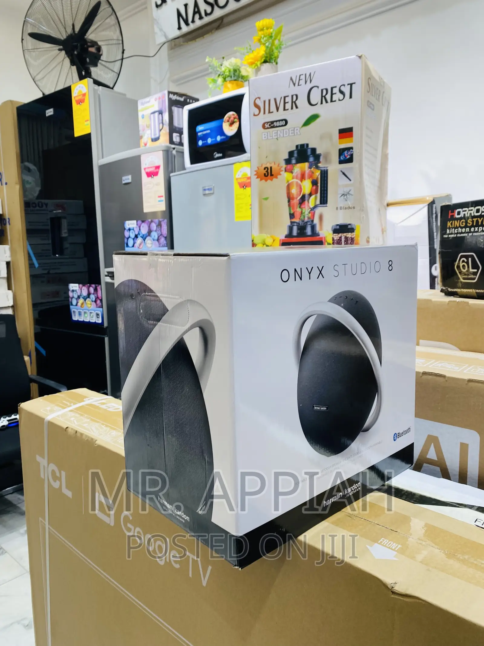 Purchase Adorable Onyx 8 Bluetooth Rechargeable Speaker.