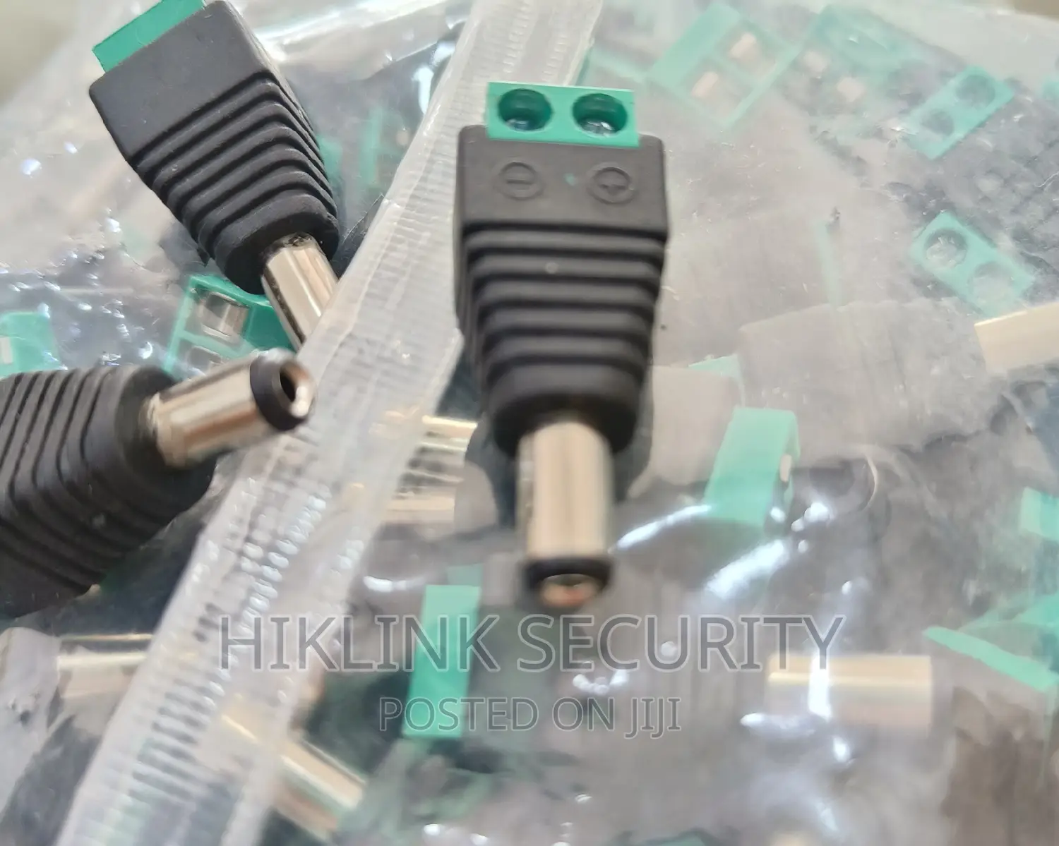 DC Screw Type Connector