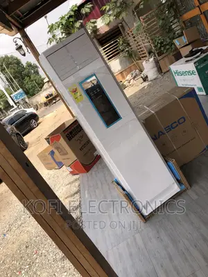 Free Floor Standing Nasco 2.5HP R410a Air Conditioner