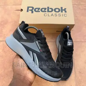 Reebok Sneakers