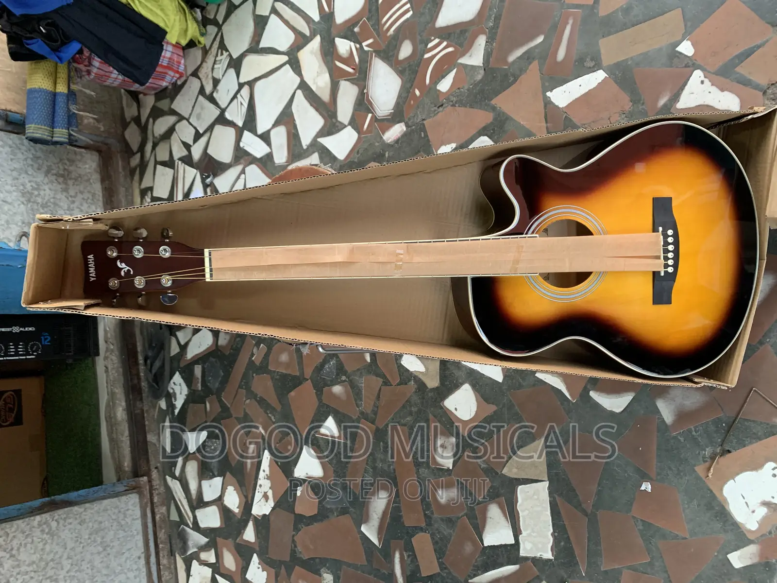 Yamaha Simi Acoustic Guitar