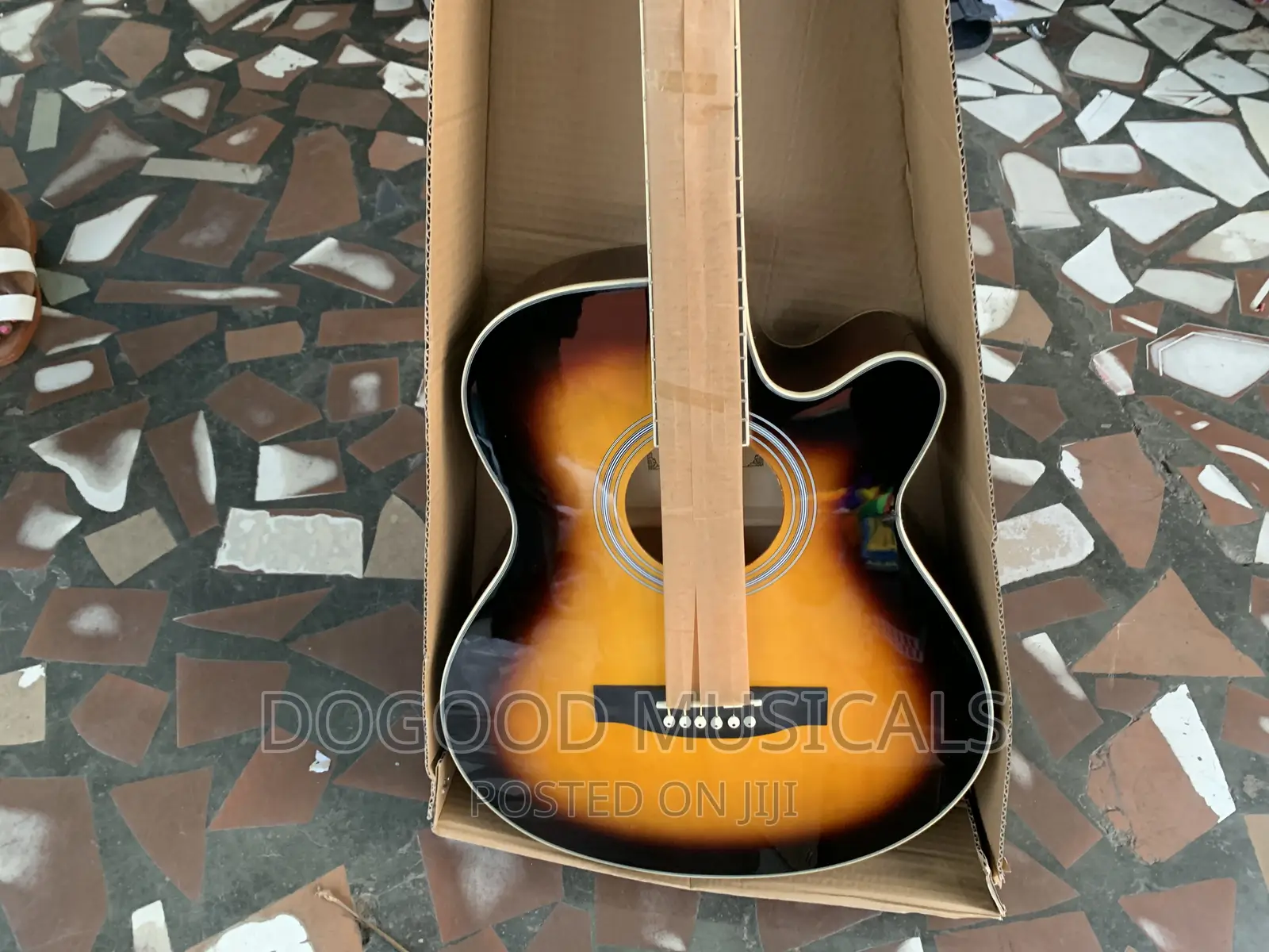 Yamaha Simi Acoustic Guitar