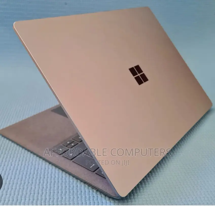 New Laptop Microsoft Surface Go 2 8GB Intel Core I5 SSD 256GB