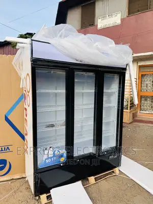 Pearl PVC-150 Three Doors White 