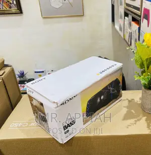 Sealed in Box Sony Xb 33 Bluetooth Rechargeable Speaker.