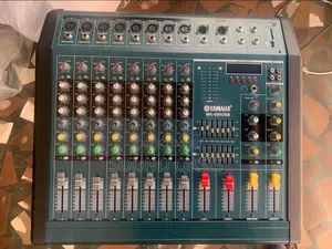 YAMAHA MK-800 Mixer With in-Built Amplifier