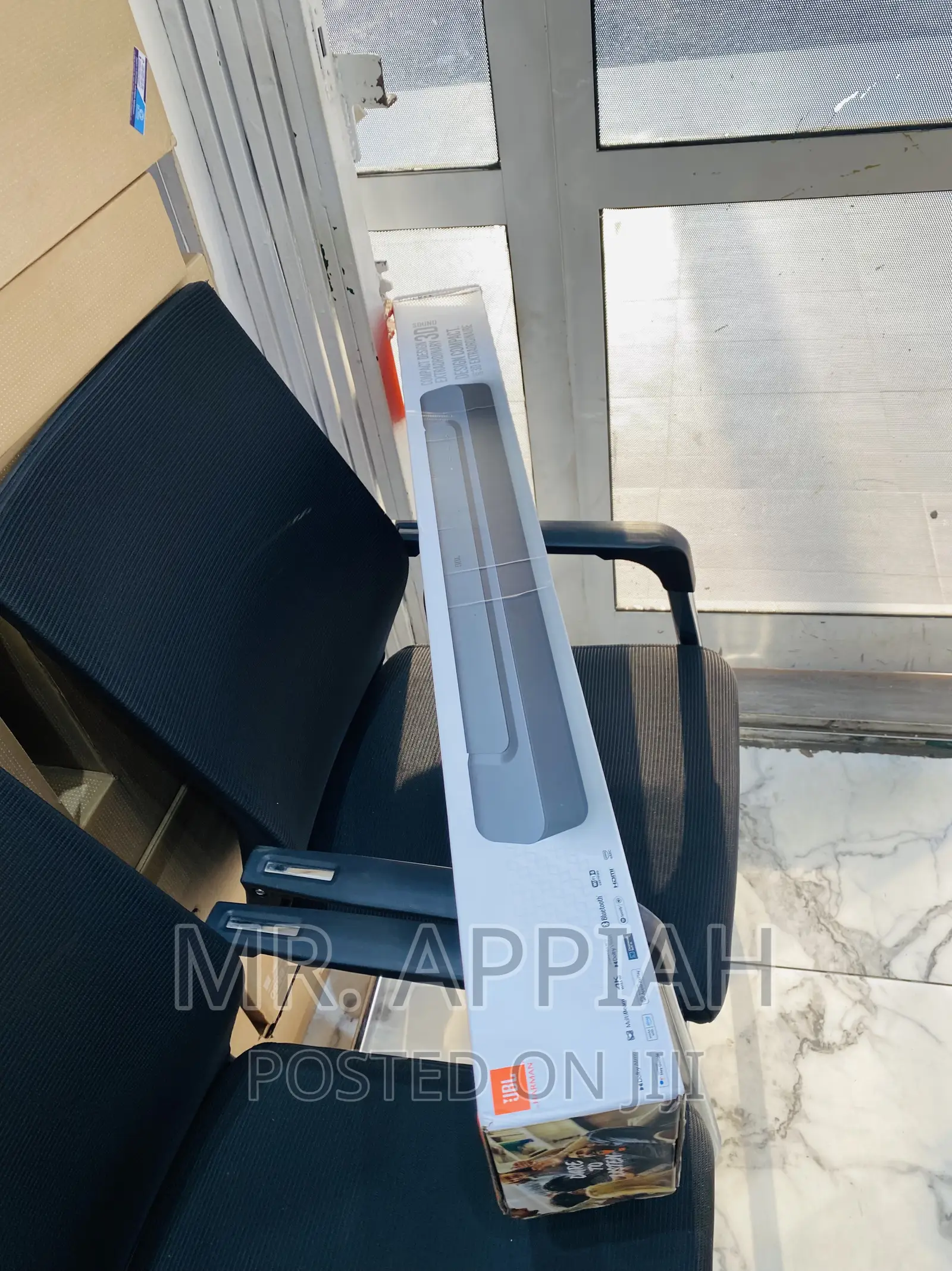 Newly in Stock JBL Bar 300 Dolby Atmos Sound Bar(260W).