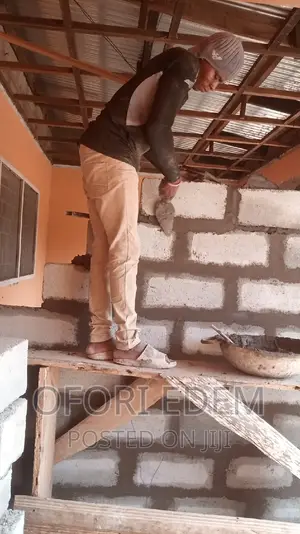 Maison and Supervisor Available