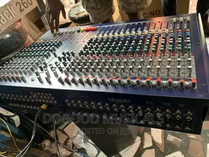 Soundcraft Lx9 24channel Mixer