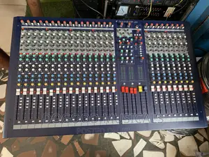 Soundcraft Lx9 24channel Mixer