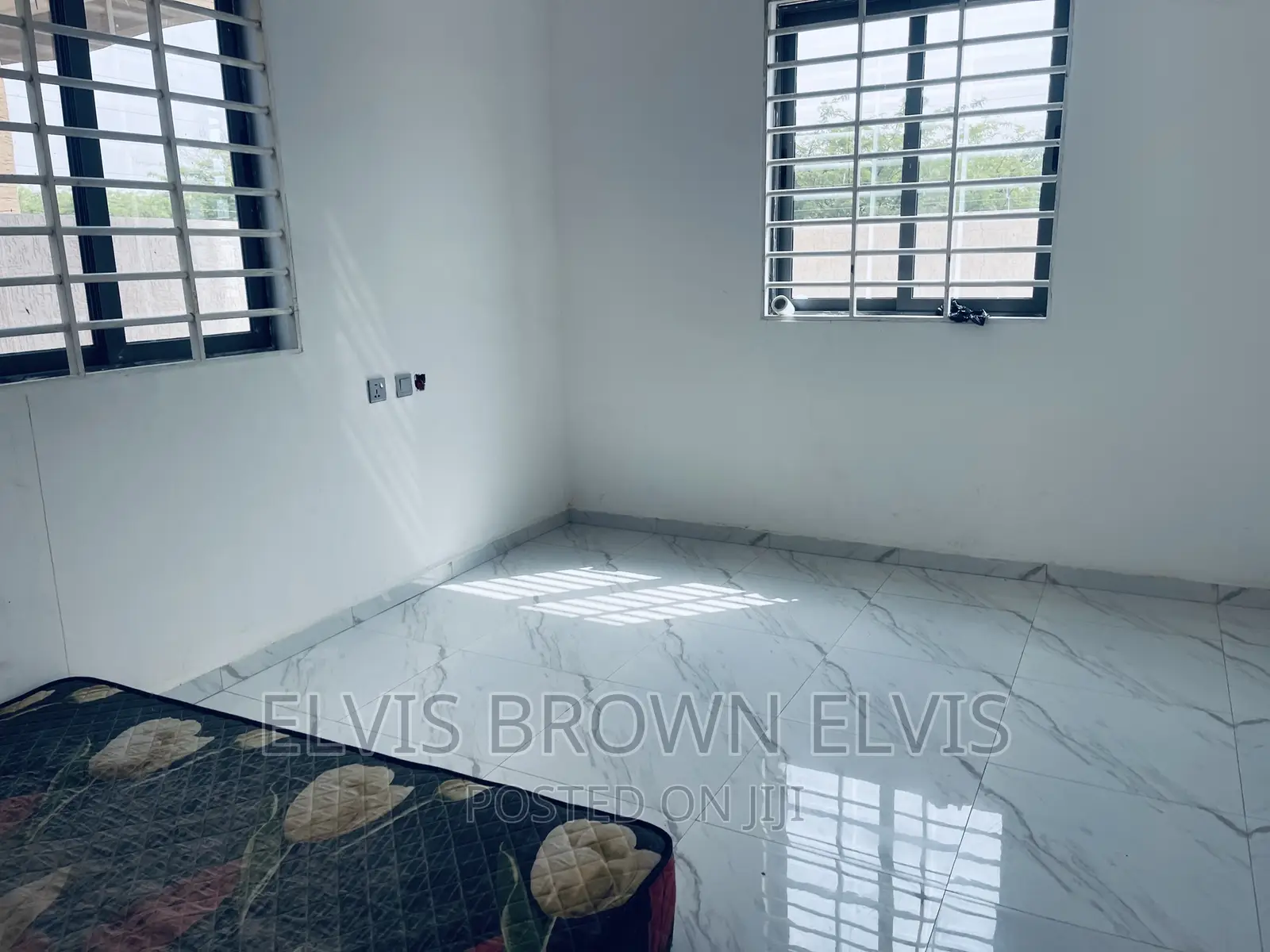 3bdrm Duplex in Botwe School for sale