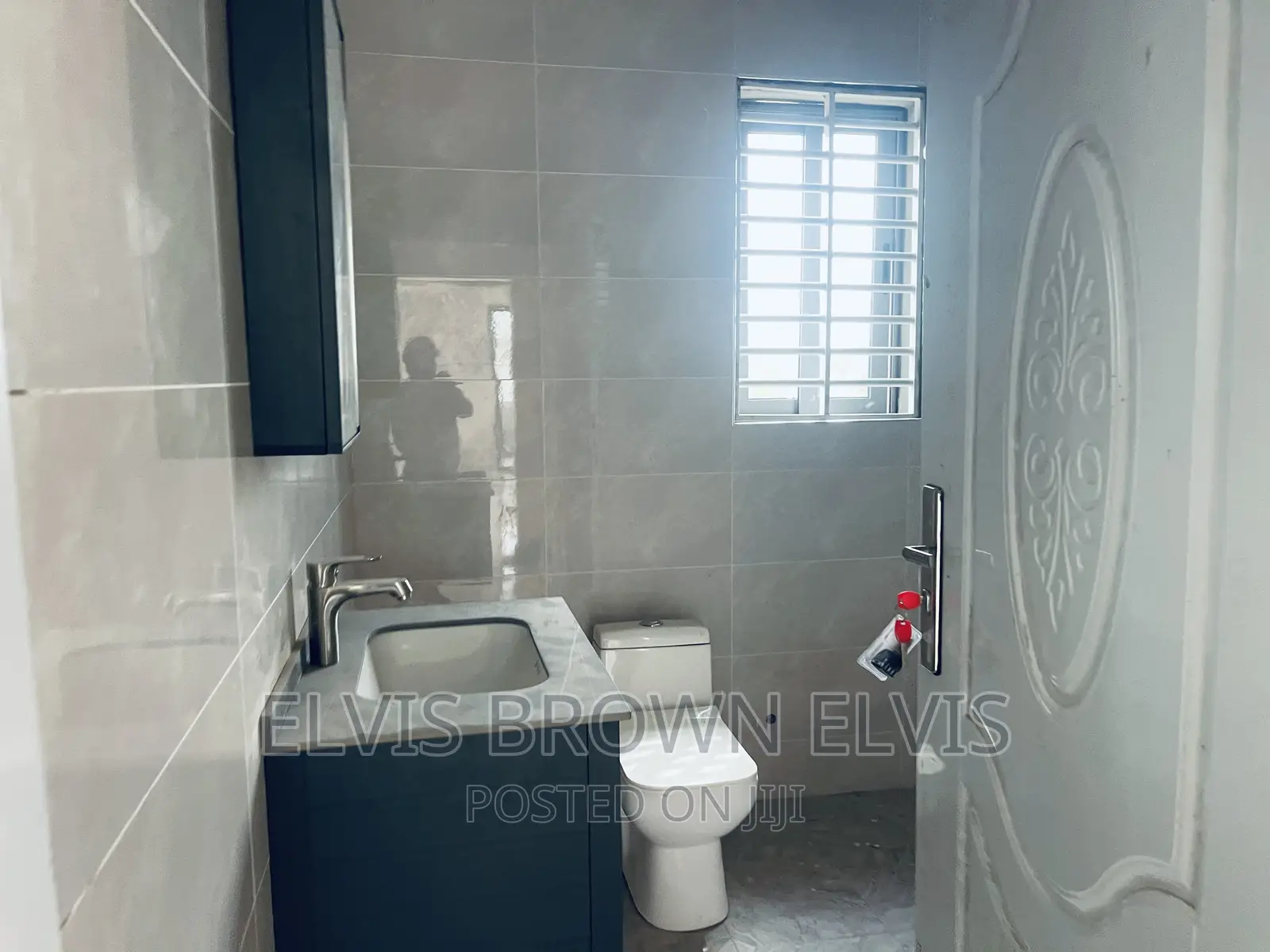 3bdrm Duplex in Botwe School for sale