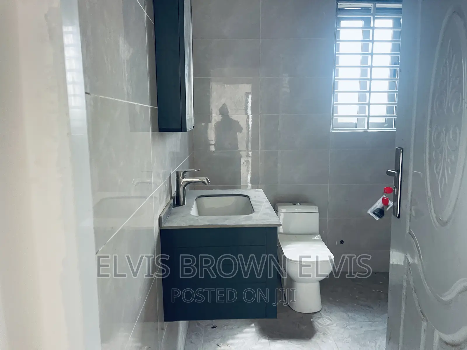 3bdrm Duplex in Botwe School for sale