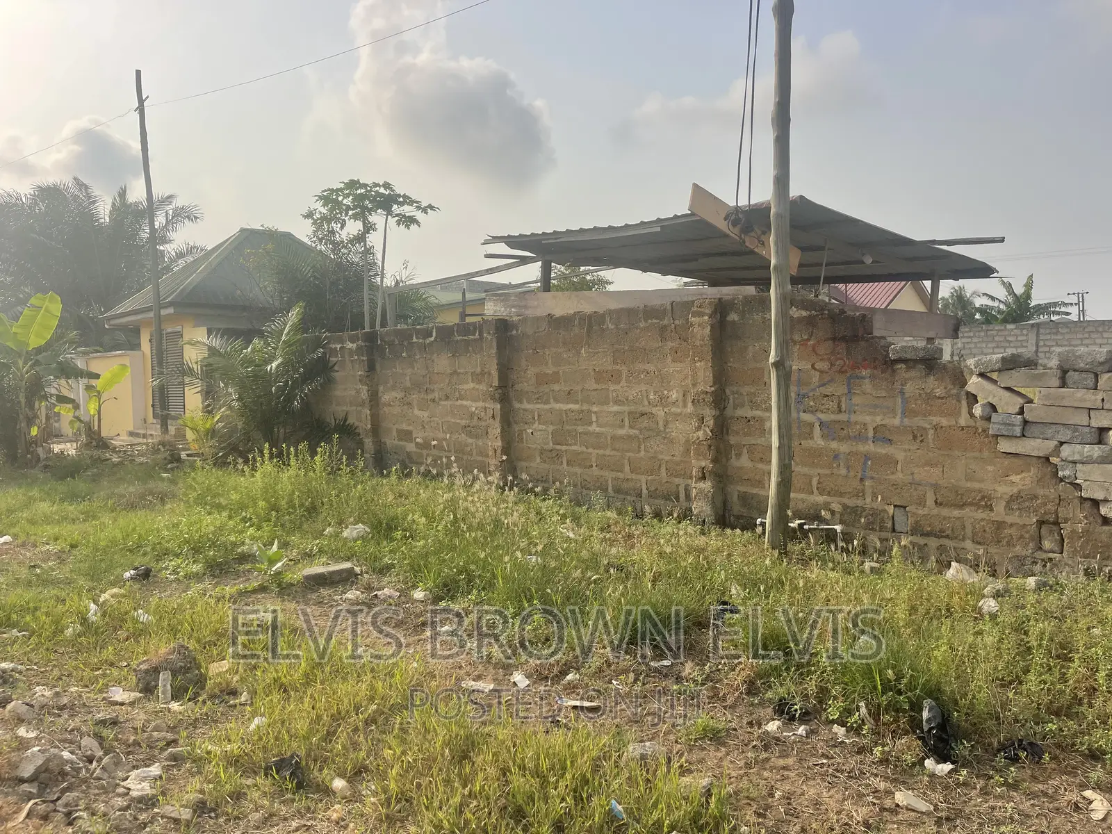 100 by 100 Plot of Land for Sale at Botwe Litelroses