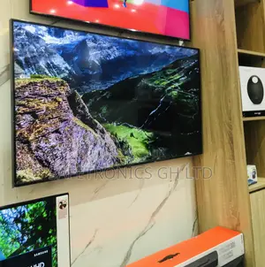 AU90 Samsung 50 Inches Glossy LED Smart Electric Black Tv