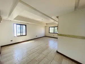 4bdrm Townhouse / Terrace in East Legon for rent