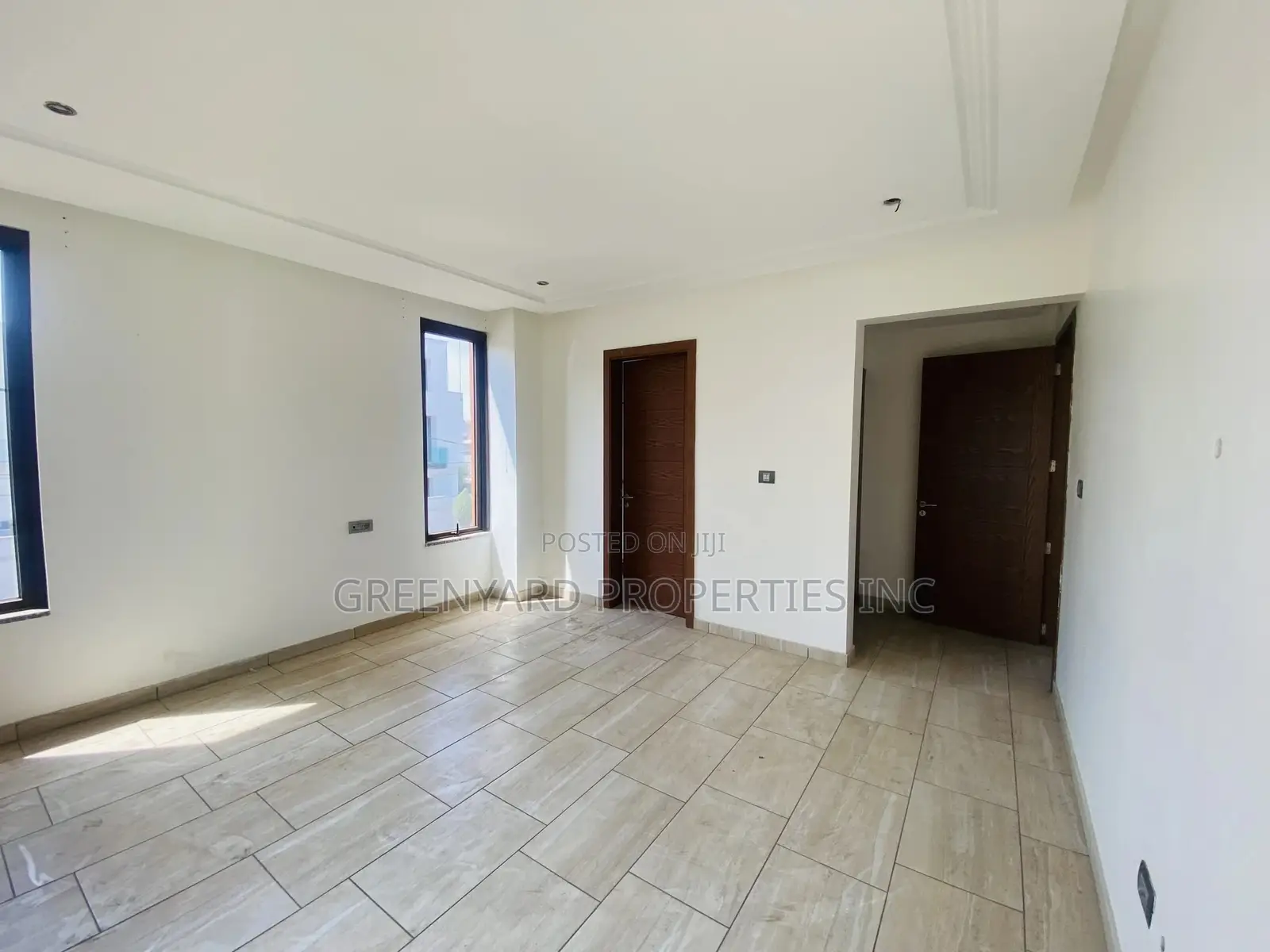 4bdrm Townhouse / Terrace in East Legon for rent