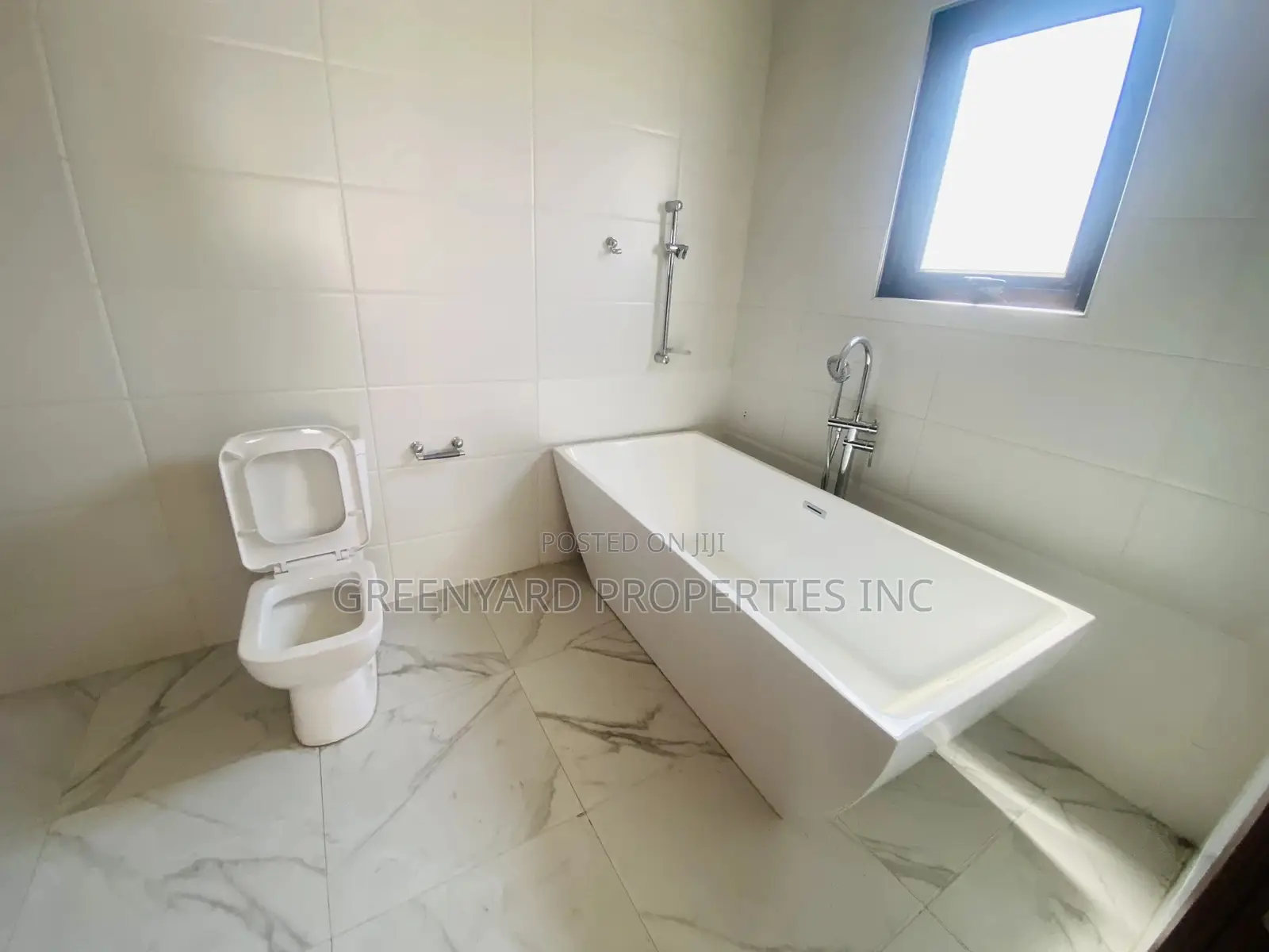 4bdrm Townhouse / Terrace in East Legon for rent