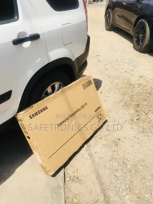 32 Inches Glossy LED Samsung Electric Black Full HD Tv