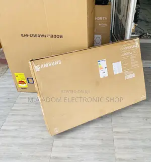 Classic Design Samsung 50AU8000 50 Inch Crystal Uhd Smart Tv