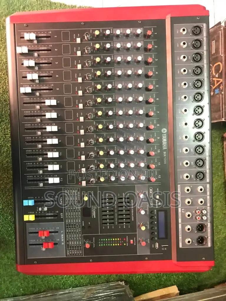 Yamaha BIX-1200 - 12 Channel DSP Professional Powered Mixer