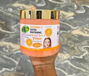 Veet Gold Vitamin C Extra Whitenin Super Scrub 600g