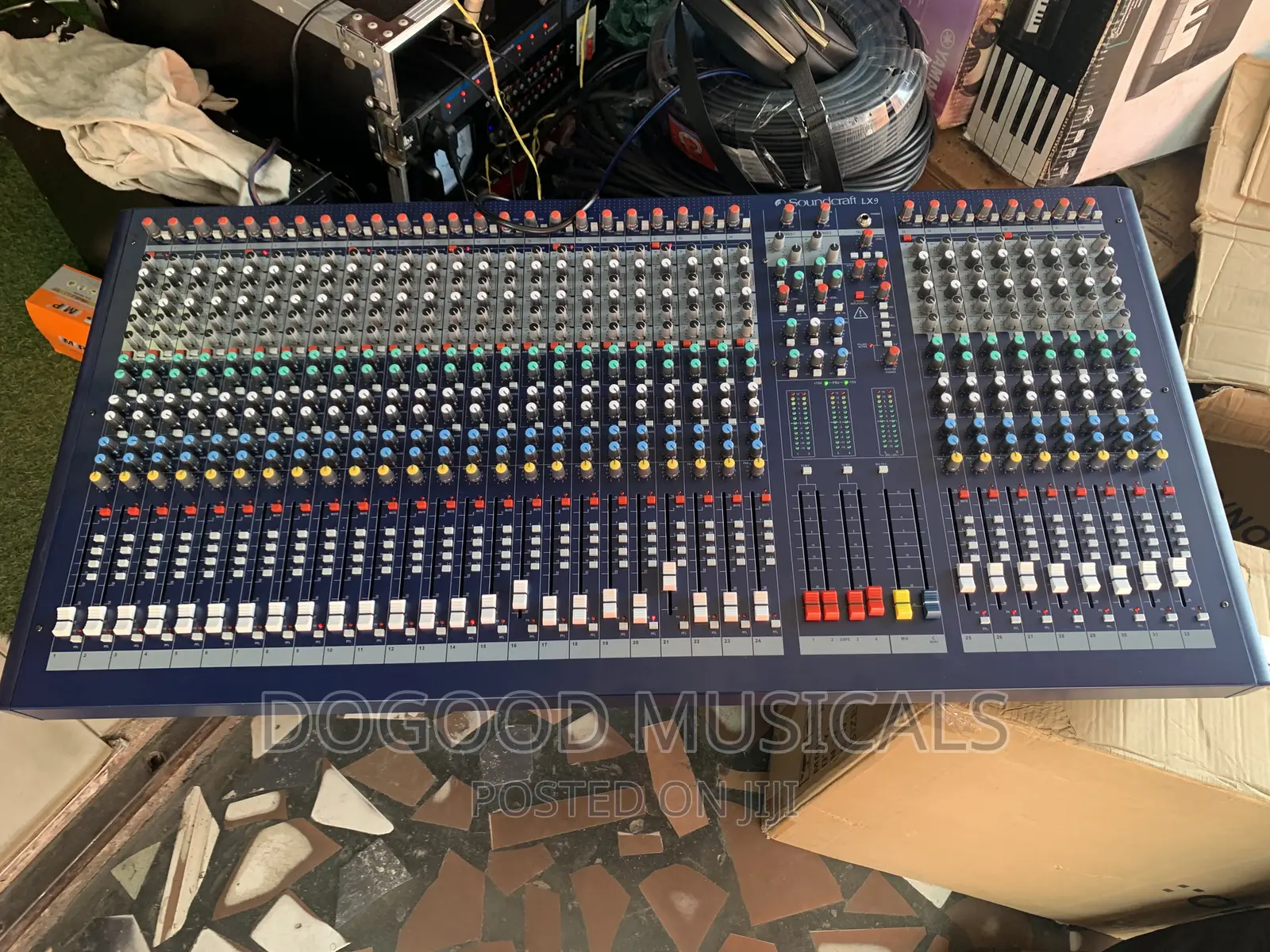 Soundcraft Lx9 32channel Live Audio Mixer