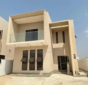 4bdrm House in Skm, Ashaley Botwe for sale