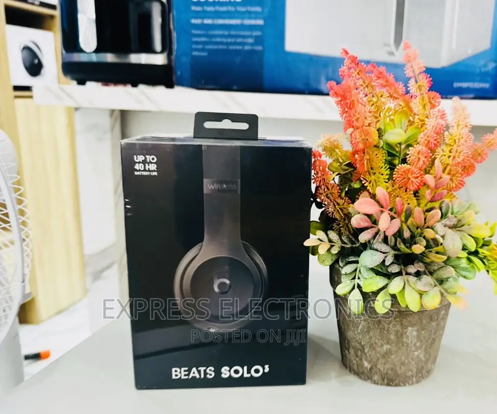 Powerful Dynamic Headphones Beats Solo 3